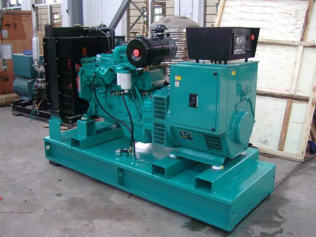 刚察200kw康明斯柴油发电机组图片 刚察200kw康明斯柴油发电机组图片